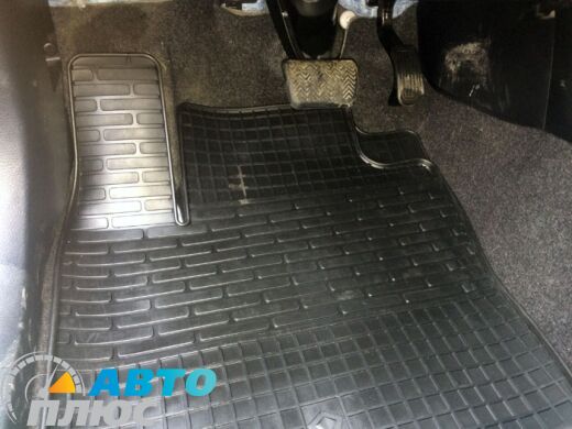 Передние резиновые коврики Toyota RAV4 2006-2013 (Stingray)