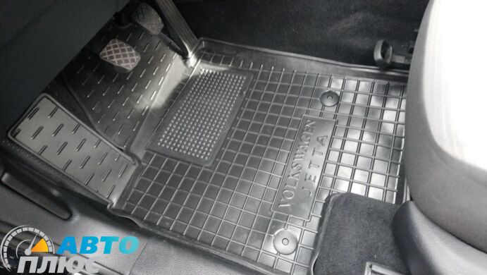 Автомобільні килимки в салон Volkswagen Jetta 2011- (Avto-Gumm)