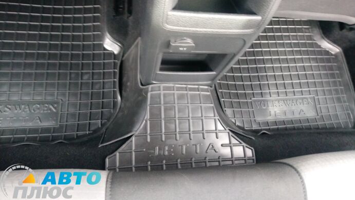 Автомобільні килимки в салон Volkswagen Jetta 2011- (Avto-Gumm)