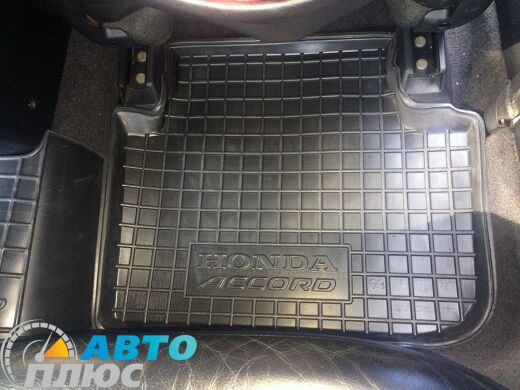 Автомобильные коврики в салон Honda Accord 2003-2007 (Avto-Gumm)