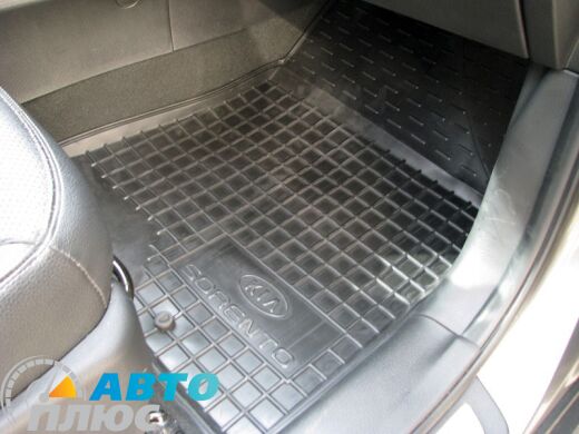 Автомобильные коврики в салон Kia Sorento 2009-2013 (Avto-Gumm)