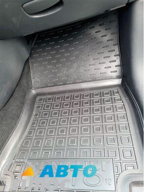 Автомобильные коврики в салон Renault Clio 4 2012- Universal (AVTO-Gumm)