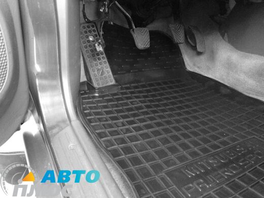 Автомобільні килимки в салон Mitsubishi Pajero Sport 1998-2007 (Avto-Gumm)