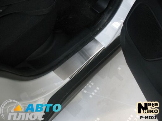 Накладки на пороги Mitsubishi ASX 2011- (Premium)