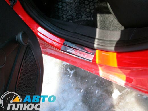 Накладки на пороги Ford Fiesta 2008- (Premium)