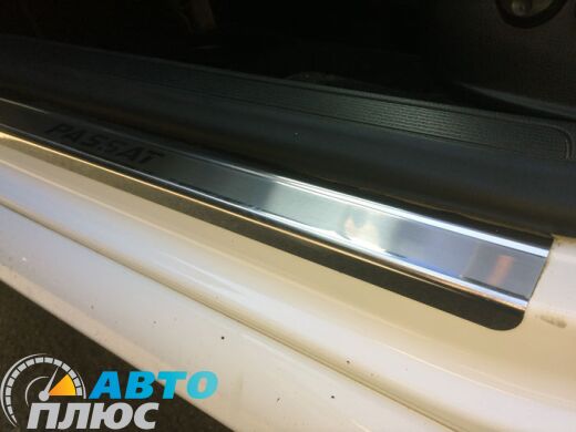 Накладки на пороги Volkswagen Passat B6/B7/CC 2005- (Premium)