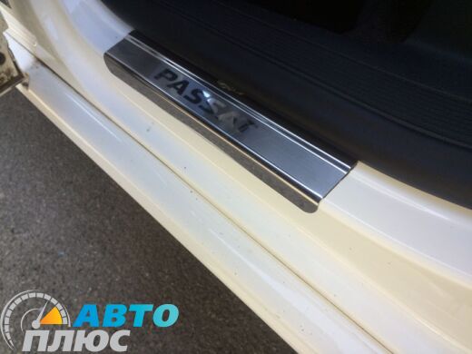 Накладки на пороги Volkswagen Passat B6/B7/CC 2005- (Premium)