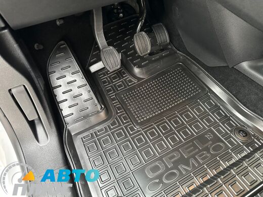 Автомобільні килимки в салон Opel Combo 2019- BASE (AVTO-Gumm)