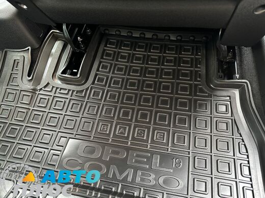 Автомобільні килимки в салон Opel Combo 2019- BASE (AVTO-Gumm)