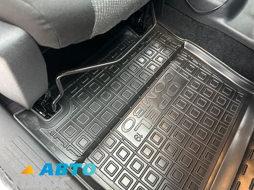 Автомобільні килимки в салон Opel Combo 2019- BASE (AVTO-Gumm)