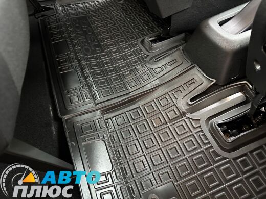 Автомобільні килимки в салон Opel Combo 2019- BASE (AVTO-Gumm)
