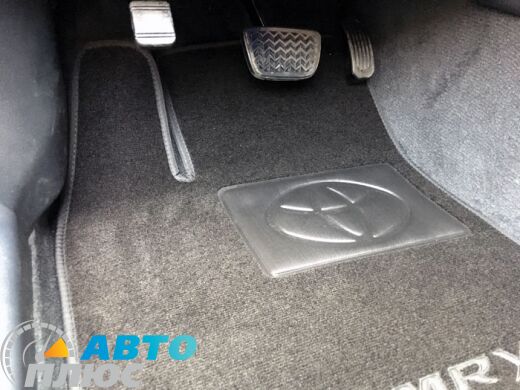Toyota Camry 50 2011- реальное фото ворсовых ковриков как лежат в машине купить черные бизнес Avtoplus.com.ua