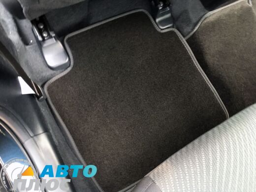 Toyota Camry 50 2011- реальное фото текстильных ковриков как лежат в машине купить черные бизнес Avtoplus.com.ua