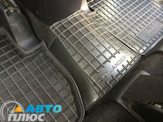 Автомобільні килимки в салон Mitsubishi Outlander XL 2007-2012 (Avto-Gumm)