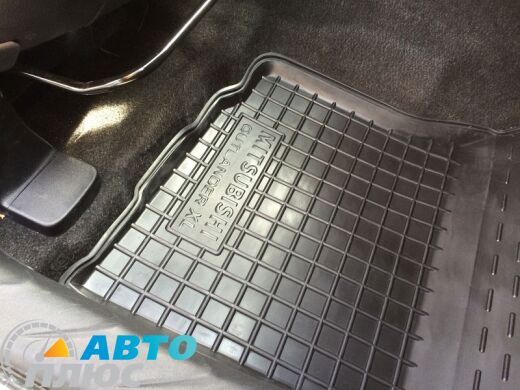 Автомобільні килимки в салон Mitsubishi Outlander XL 2007-2012 (Avto-Gumm)