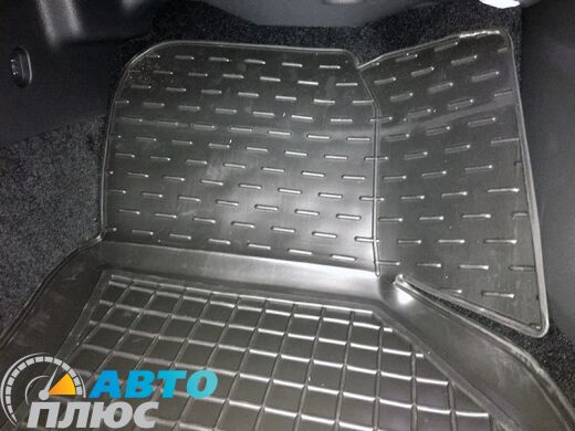 Автомобильные коврики в салон Seat Leon 2013- (5 дверей) (Avto-Gumm)