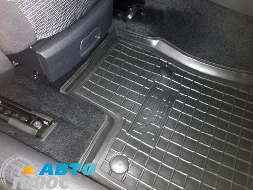 Автомобильные коврики в салон Seat Leon 2013- (5 дверей) (Avto-Gumm)