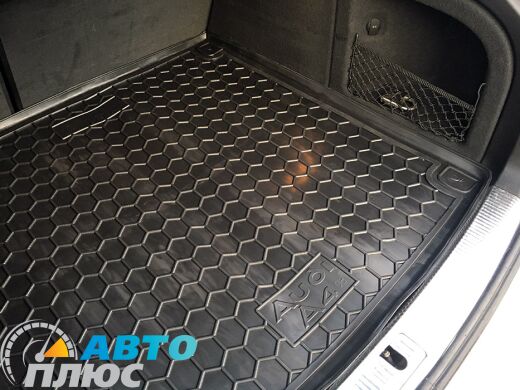 Автомобильный коврик в багажник Audi A4 (B8) 2007- Universal (Avto-Gumm)