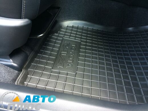 Автомобільні килимки в салон Toyota RAV4 2013-2016 (Avto-Gumm)