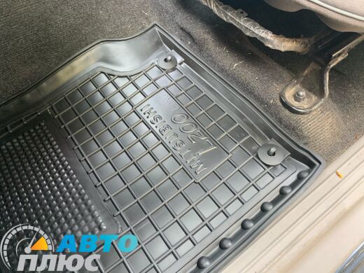 Водительский коврик в салон Mitsubishi L200 2016- Invite (Avto-Gumm)