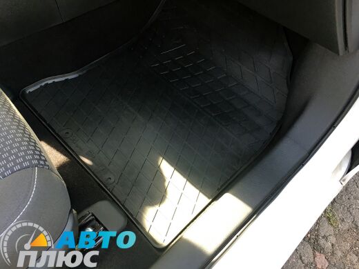 Резиновые коврики в салон Toyota Corolla 2013- (Stingray)