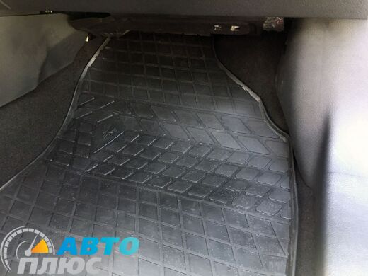 Резиновые коврики в салон Toyota Corolla 2013- (Stingray)