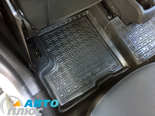 Автомобильные коврики в салон Renault Duster 2018- (Avto-Gumm)