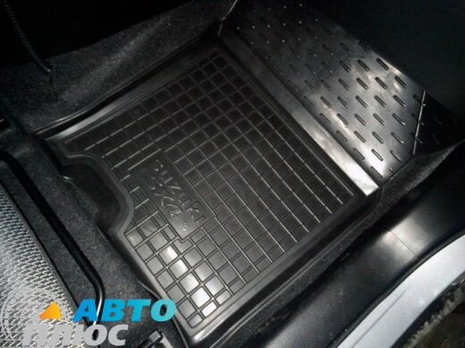 Автомобильные коврики в салон Suzuki SX4 2013- (Avto-Gumm)
