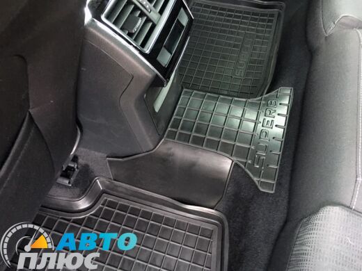 Автомобильные коврики в салон Skoda SuperB 2015- (Avto-Gumm)