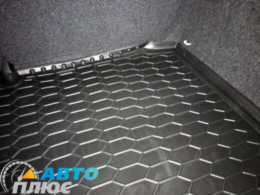 Автомобильный коврик в багажник Volkswagen Jetta 2011- Mid (Avto-Gumm)