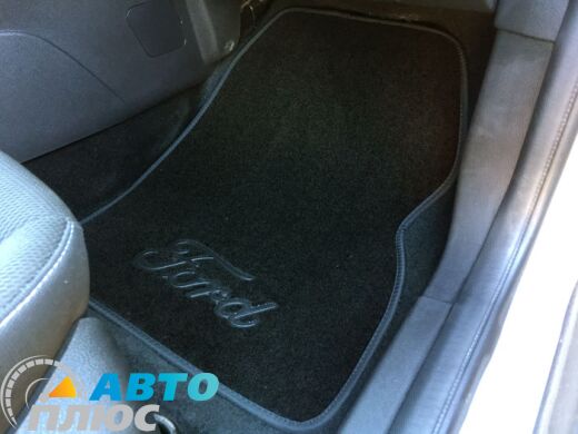 Коврики текстильные в салон как лежат в автомобиле Форд Фокус 3 2011- черные бизнес Автоплюс