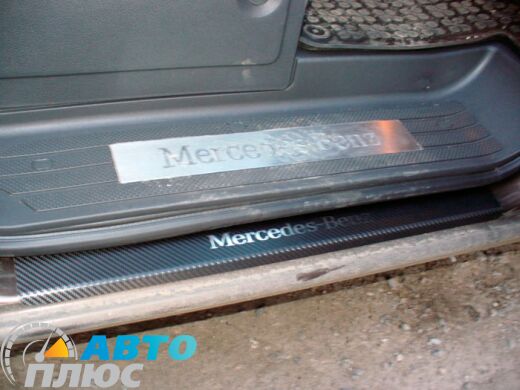 Накладки на пороги Mercedes Vito (W639) 2003- (Premium) карбон
