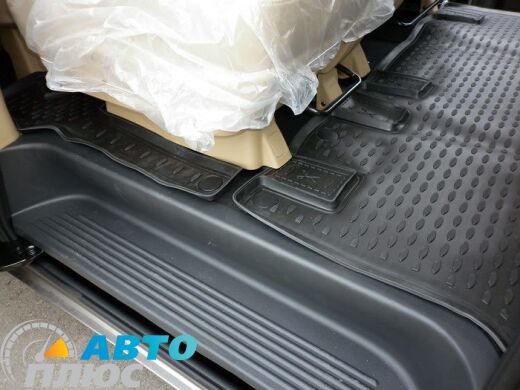 Коврики в салон автомобиля Hyundai H1 2007- (3 ряда) (Novline)