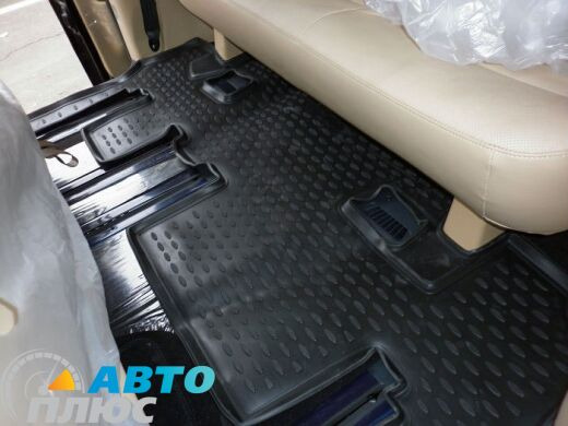 Коврики в салон автомобиля Hyundai H1 2007- (3 ряда) (Novline)