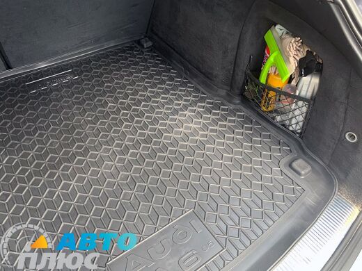 Автомобильный коврик в багажник Audi A6 (C6) 2005- Universal (Avto-Gumm)