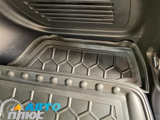 Автомобильный коврик в багажник Toyota RAV4 2013- (полноразмерка) (Avto-Gumm)