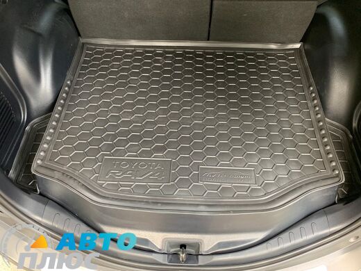 Автомобильный коврик в багажник Toyota RAV4 2013- (полноразмерка) (Avto-Gumm)