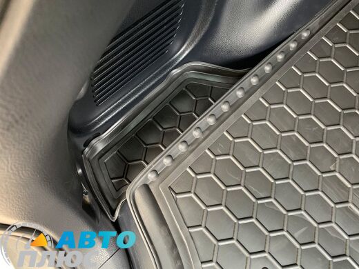 Автомобильный коврик в багажник Toyota RAV4 2013- (полноразмерка) (Avto-Gumm)