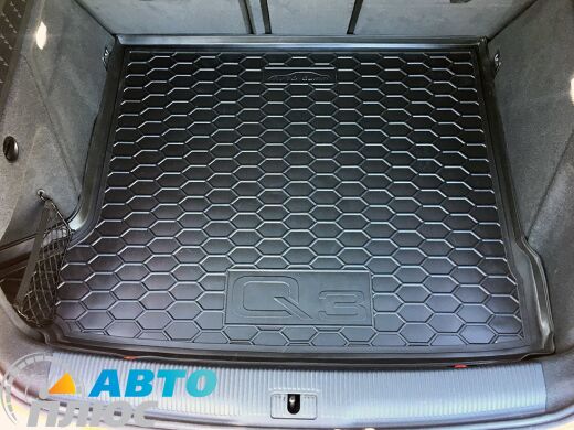 Автомобильный коврик в багажник Audi Q3 2011- (Avto-Gumm)