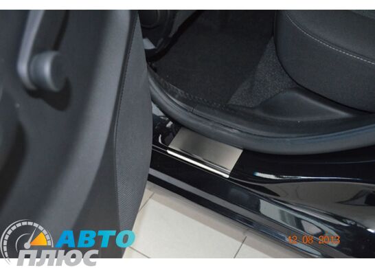 Накладки на пороги Chevrolet Aveo 2012- (Premium)