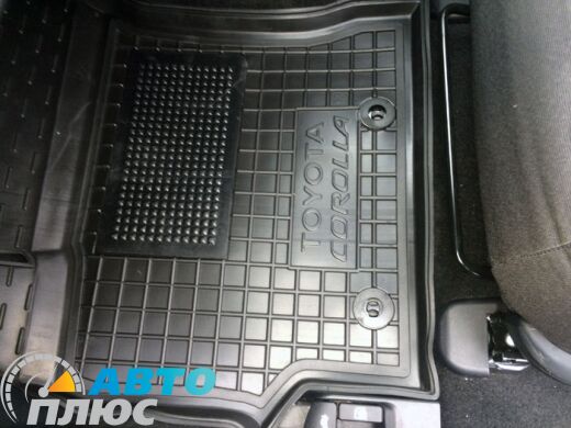 Передние коврики в автомобиль Toyota Corolla 2013- (Avto-Gumm)