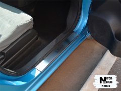 Накладки на пороги Nissan Leaf 2010- (Premium)
