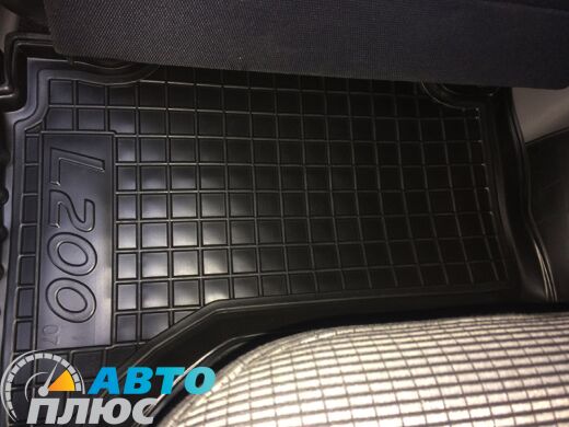 Автомобильные коврики в салон Mitsubishi L200 2006-2016 (AVTO-Gumm)