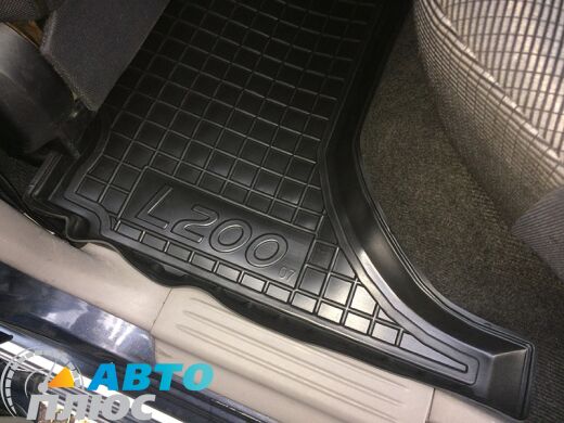Автомобильные коврики в салон Mitsubishi L200 2006-2016 (AVTO-Gumm)