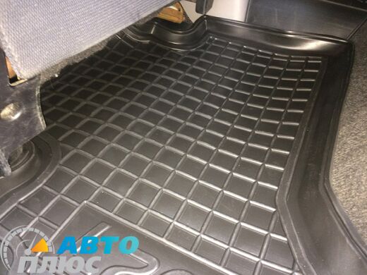 Автомобильные коврики в салон Mitsubishi L200 2006-2016 (AVTO-Gumm)