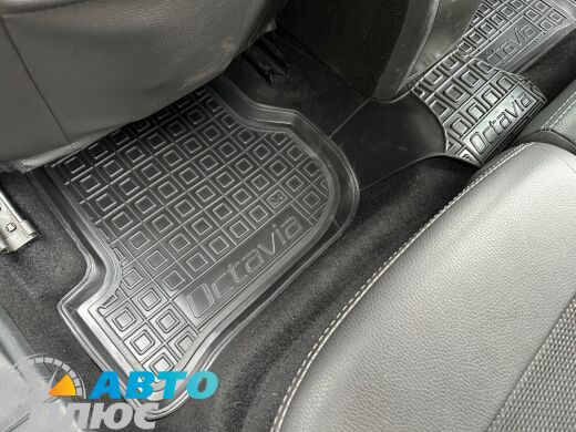 Автомобільні килимки в салон Skoda Octavia A5 2004- (Avto-Gumm)