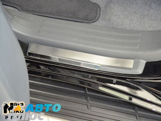 Накладки на пороги Toyota Land Cruiser Prado 150 2010- (Premium)