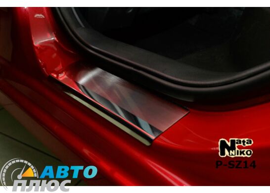 Накладки на пороги Suzuki Swift 2012- (Premium)