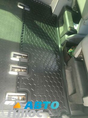 Автомобільні килимки в салон Volkswagen T5 Caravelle 2010- (2-й ряд) без пічки (Avto-Gumm)