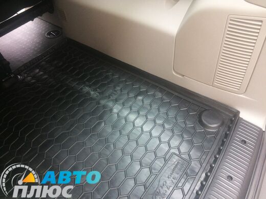 Автомобильный коврик в багажник Volkswagen T5 2010- (удлиненная база с печкой) Caravelle (Avto-Gumm)